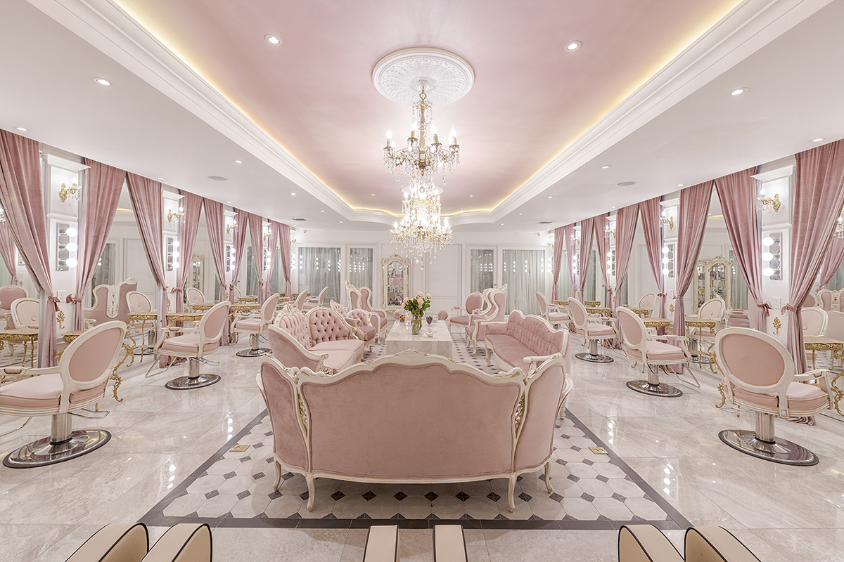 SALON 4
